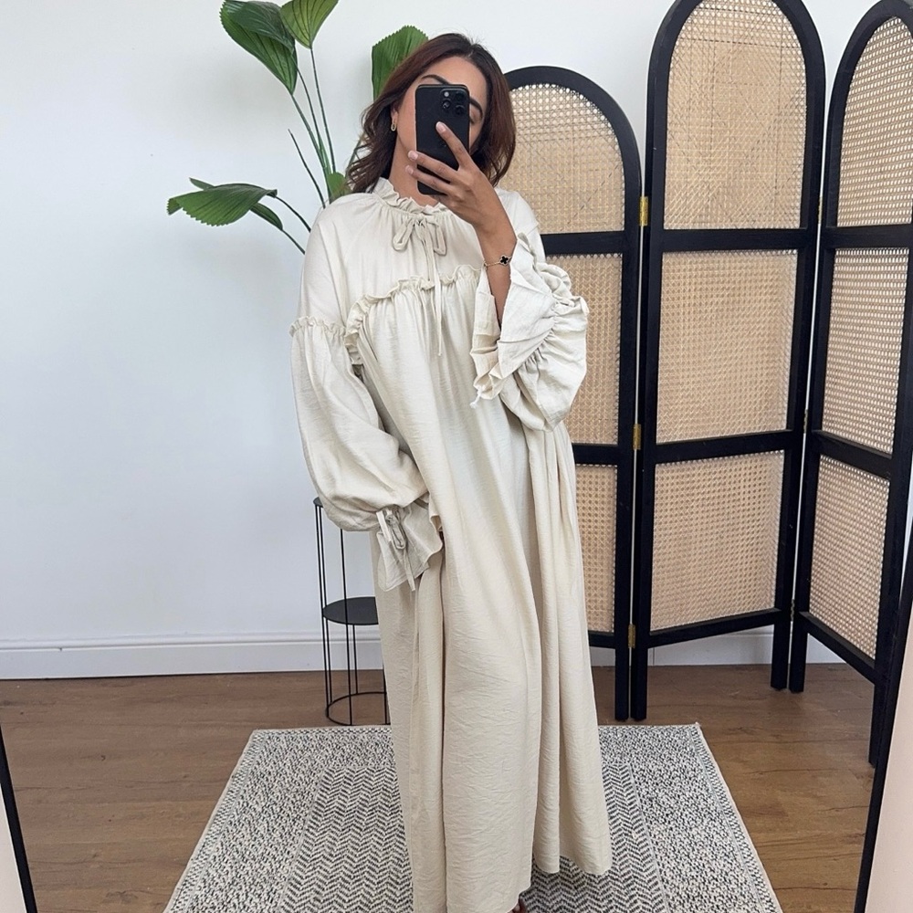 Elegant Cream Maxi Dress